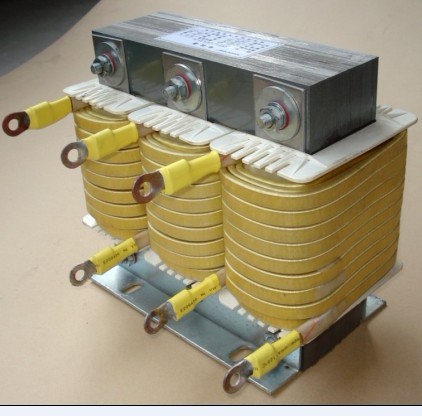 濾波補(bǔ)償組件 濾波補(bǔ)償組件_濾波電容器 濾波電抗器 濾波控制器 電容切換接觸器  可控硅投切開關(guān) 可控硅模塊 串聯(lián)電抗器 并聯(lián)電容器 自俞電容器 干式電容器 諧波電抗器 諧波電容器 補(bǔ)償測(cè)控儀